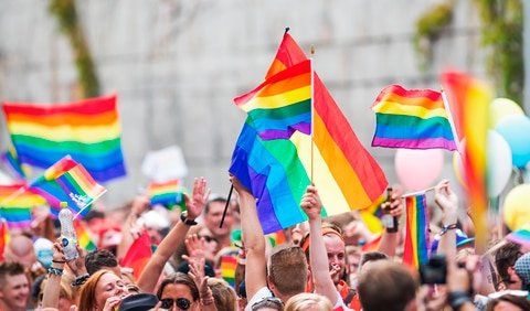 Photo of Comunidad LGBT+: ¿Sabes qué significa cada una de sus siglas?