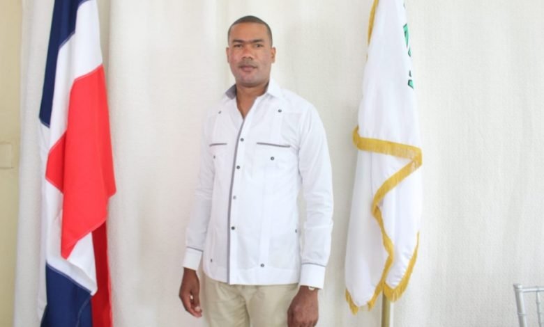 Photo of Apresan regidor del PRM por estafa y falsedad de escritura