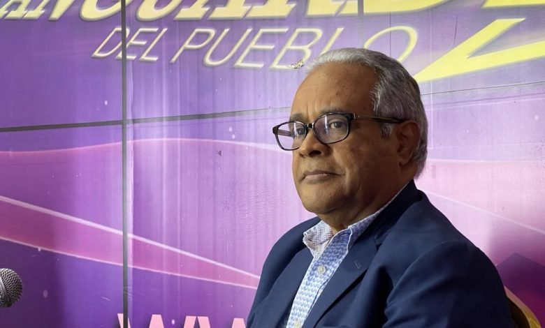 Photo of Sánchez Cárdenas recomienda agilar información sobre la Viruela del Mono y mantener la vigilancia en los puntos de entradas al país