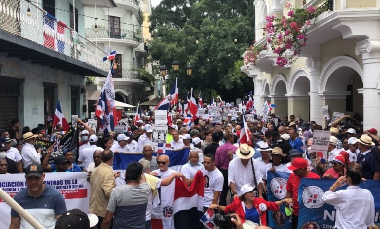 Photo of Marcha Patriótica se desarrolla de manera exitosa; piden comunidad internacional busque solución a Haiti