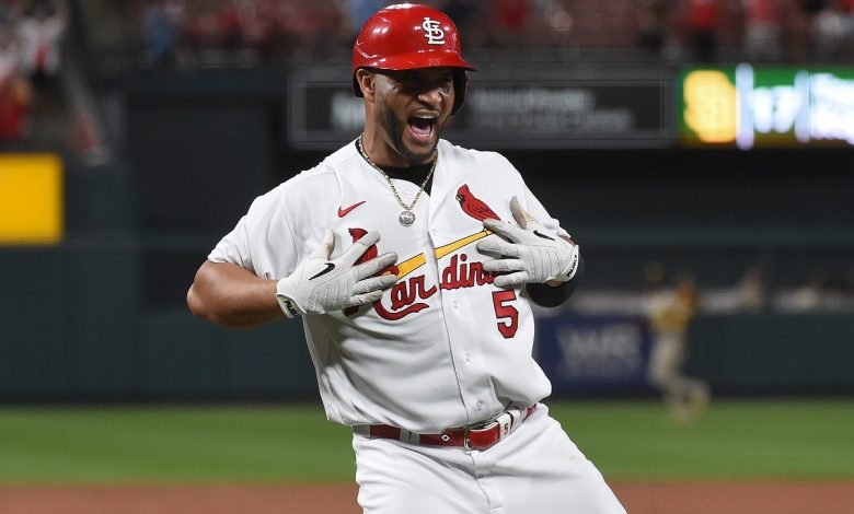 Photo of Pujols empata con Mays; pega los cuadrangulares 688 y 689 de su fructífera carrera.