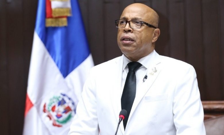 Photo of Alfredo Pacheco dispuesto a darle prioridad al Código Penal