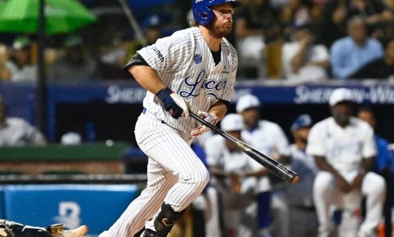 Photo of Licey blanquea al Escogido y vuelve al primer lugar