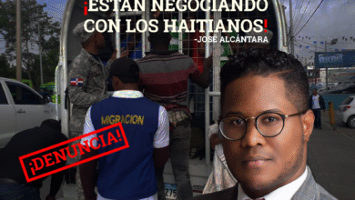 Photo of Periodista denuncia red de cobros ilegales dentro de Migración Dominicana: “¡Ustedes están negociando con los haitianos!”