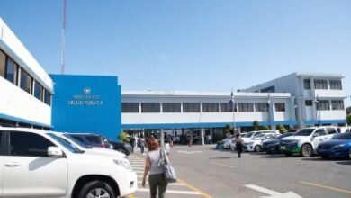 Photo of Salud Pública afirma cancelaciones a médicos fueron por ausencias
