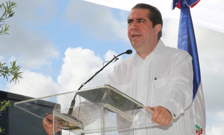 Photo of Francisco Javier en modo candidato: “Estoy atento a mi cartón… y será con el PLD que volveremos al poder”