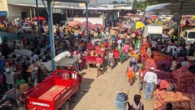 Photo of Comerciantes denuncian despojo de dinero en el mercado fronterizo