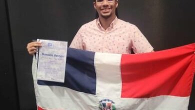 Photo of Estudiante dominicano recibe mención honor competencia matemáticas
