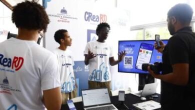 Photo of Jóvenes presentan soluciones urbanas en hackathon CREA RD