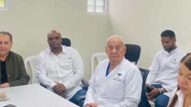 Photo of Mario Lama recorre hospital Antonio Musa