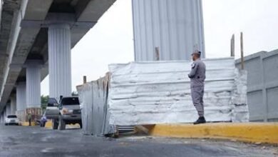 Photo of Reportan caída de concreto en columna del Metro de Los Alcarrizos