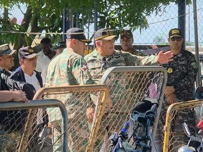 Photo of Director de Migración realiza recorrido de supervisión en la frontera