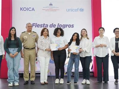 Photo of Supérate gradúa más de mil niñas y adolescentes en