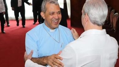 Photo of Abinader sostiene almuerzo con la Conferencia del Episcopado