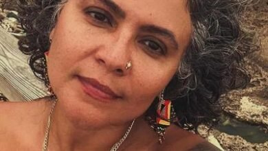 Photo of Colocan presentación periódica a mujer arrestada por himno lésbico