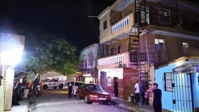 Photo of Apresan a mujer por tiroteo en Villa Duarte que dejó dos muertos