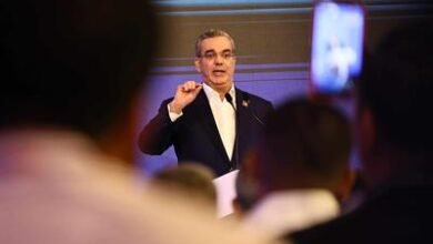 Photo of Luis Abinader mantiene seguimiento a Venezuela y su situación política