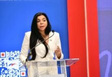 Photo of Yeni Berenice agradece solidaridad tras muerte de su padre