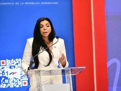 Photo of Yeni Berenice agradece solidaridad tras muerte de su padre