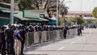 Photo of Fuerte contingente policial ejecuta desalojo en Teleofertas