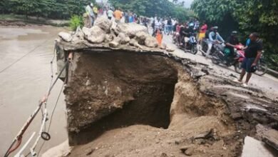 Photo of Por deterioro puente queda interrumpido el tránsito hacia costa Norte