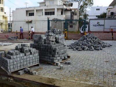 Photo of Quejas retrasos en entrega de trabajos en calle Del Sol en Santiago