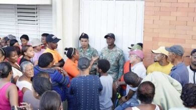 Photo of Residentes Nuevo Amanecer denuncian retrasos en entrega ayuda