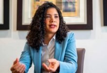 Photo of Arquitecta Elsa Taveras en el diseño de la histórica calle El Conde