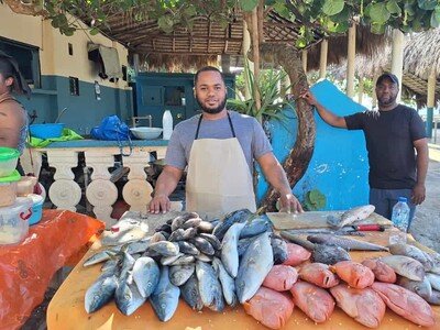 Photo of Venta de pescado en San Cristóbal durante Viernes Santo