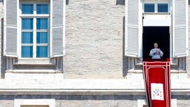 Photo of El papa pide perdón en nombre de la Iglesia por haber tardado en