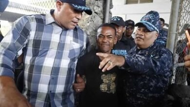 Photo of Hombre desciende del puente Duarte luego de operativo de rescate