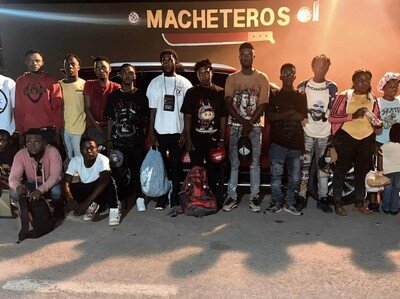 Photo of Interceptan vehículo con 17 haitianos indocumentados