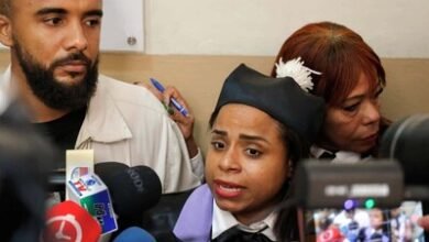 Photo of Prisión preventiva a mujer acusada de asfixiar a hija en San Cristóbal